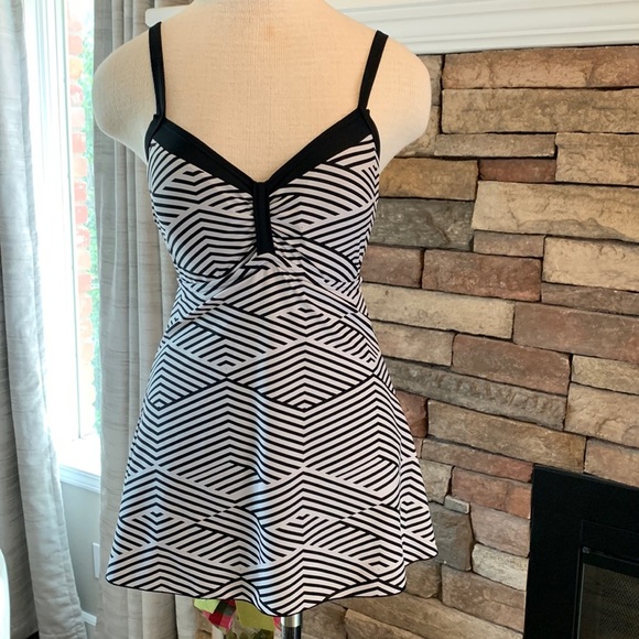 sea and sand Other - 𝅺Sea and Sand size 8 one pice swimsuit.